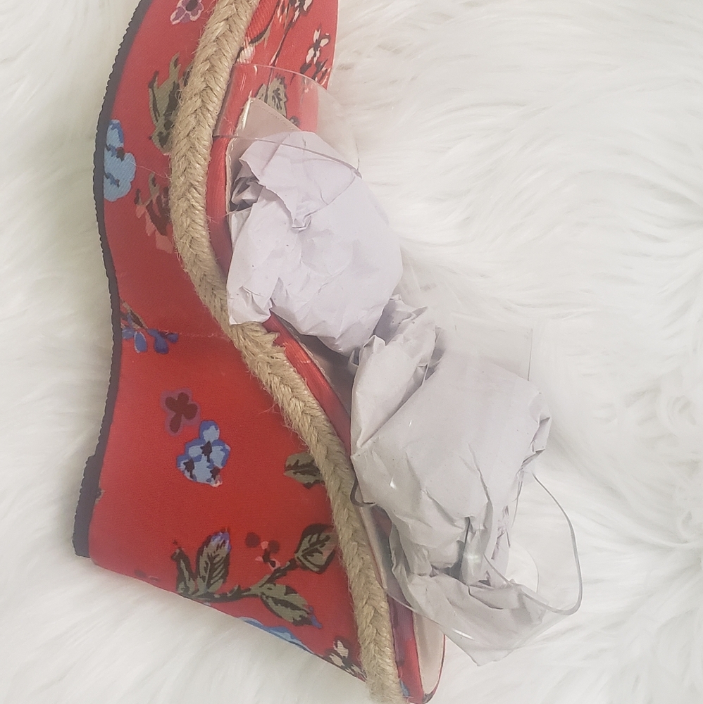 Wedges heel